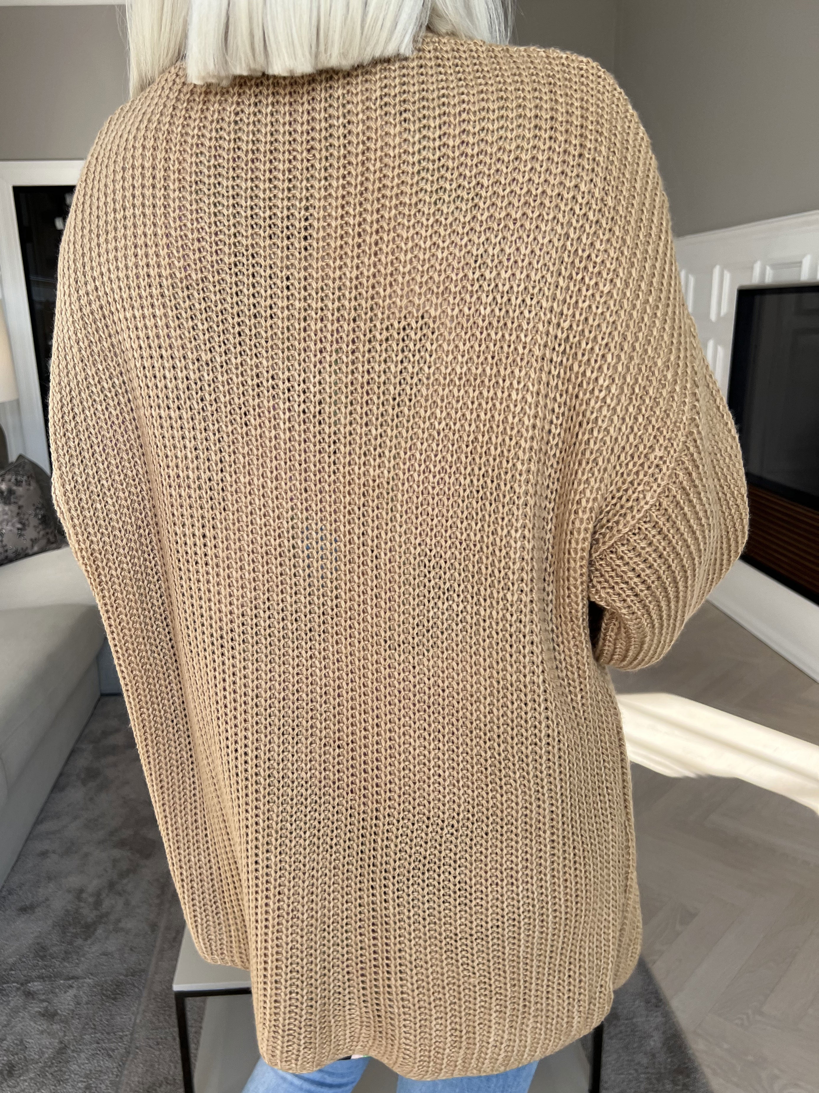 Sally Short - Sød strik cardigan med ballonærmer